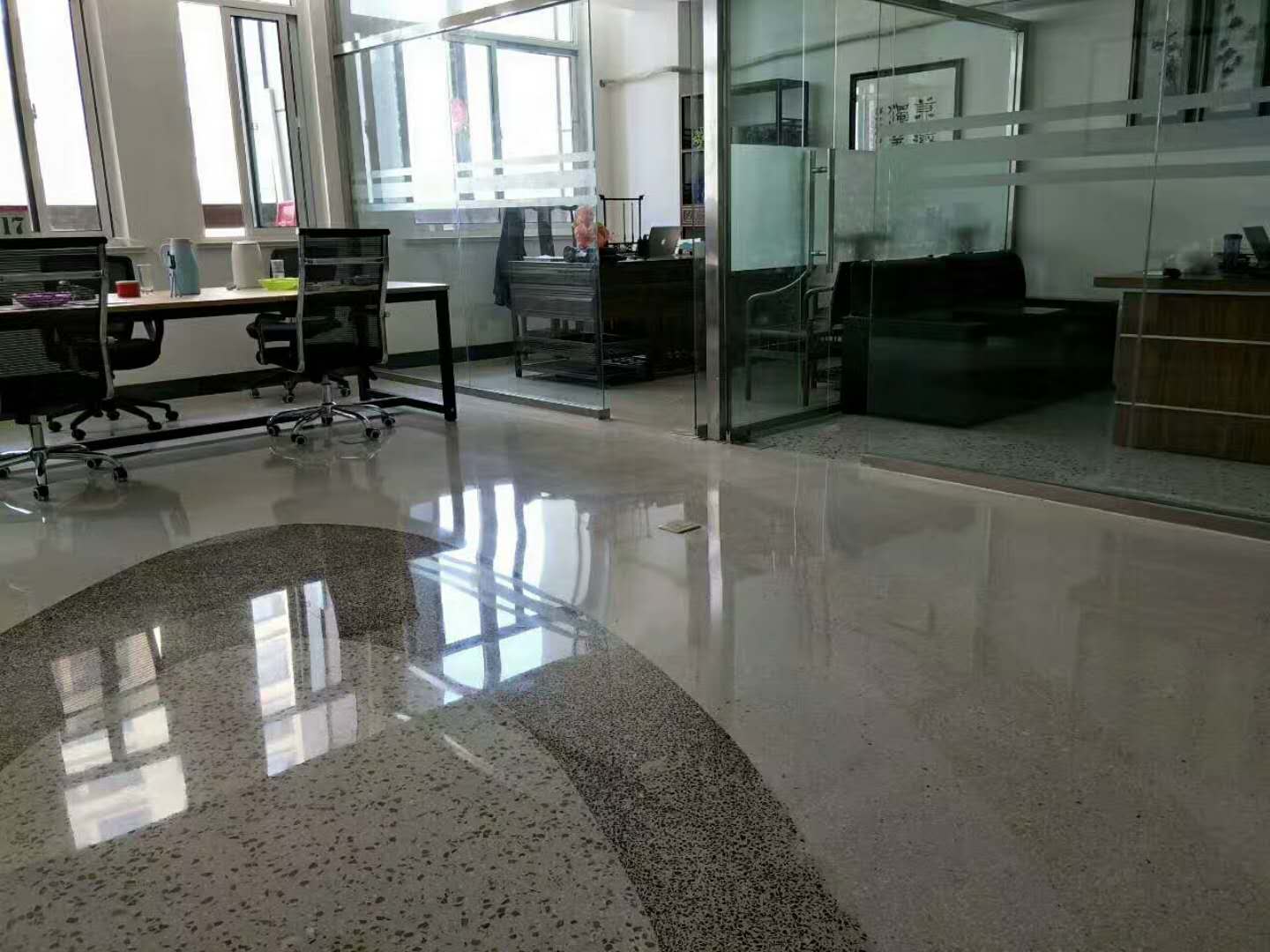現澆水磨石地麵價格