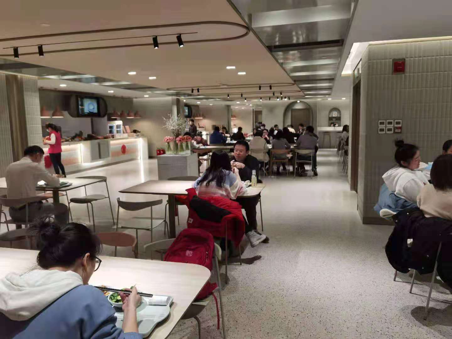 餐廳水磨石地麵效果圖片